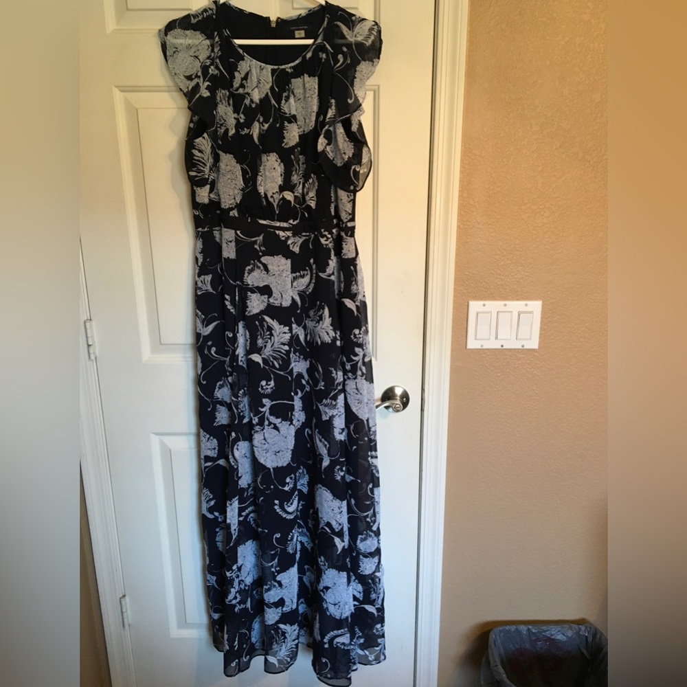 TH full length dress Size 12
